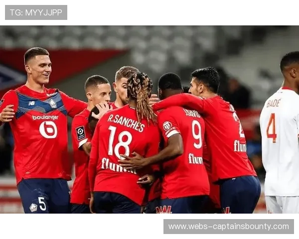 法甲 Heritage Day 活动，球员穿复古球衣登场